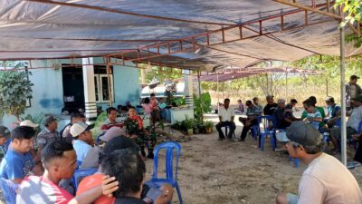 Babinsa Koramil 05/Waingapu Ajak Warga Jaga Keamanan Dan Ketertiban Lingkungan