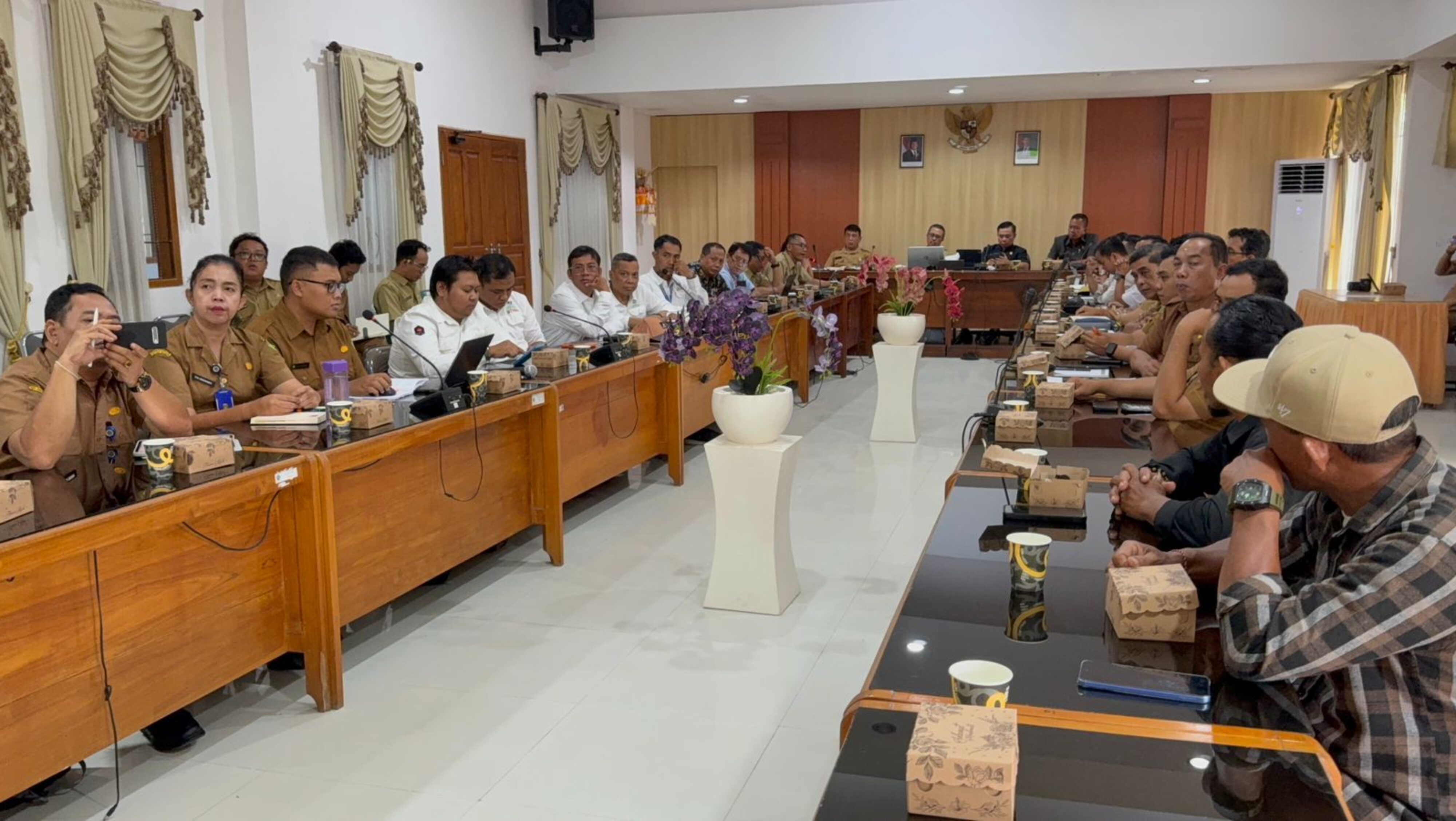 Komisi II DPRD Jembrana Perkuat Sinergi Perhutanan Sosial Terpadu Berbasis IAD