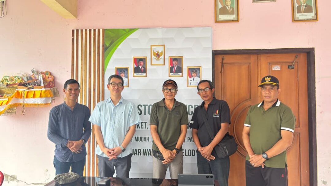 Datang Langsung Ke Jembrana, Peneliti Jepang Yusuke Koizumi Terkesan Dengan Banjar Smart Hub Warnasari