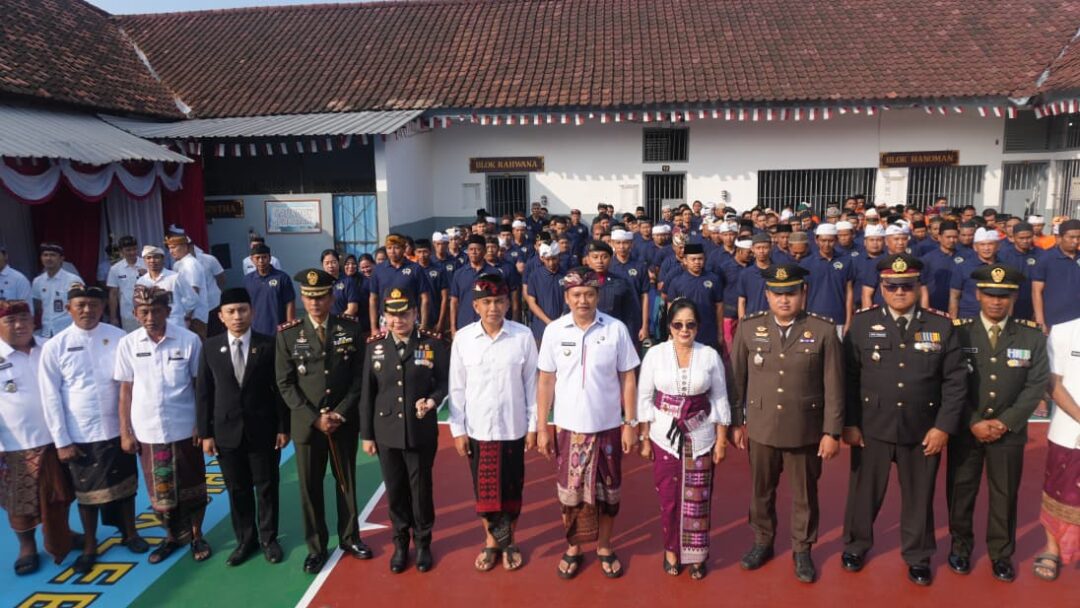 Bupati Kembang Serahkan Remisi HUT RI Ke-81 Di Rutan Negara, Satu Warga Binaan Langsung Bebas