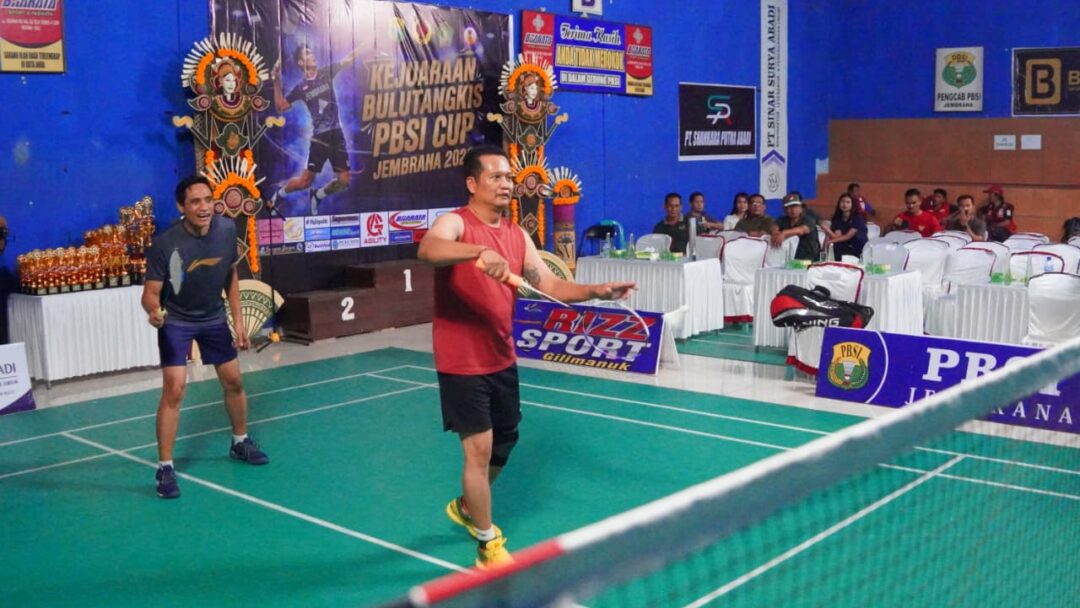 Bupati Kembang Dukung Talenta Bulu Tangkis Lokal
