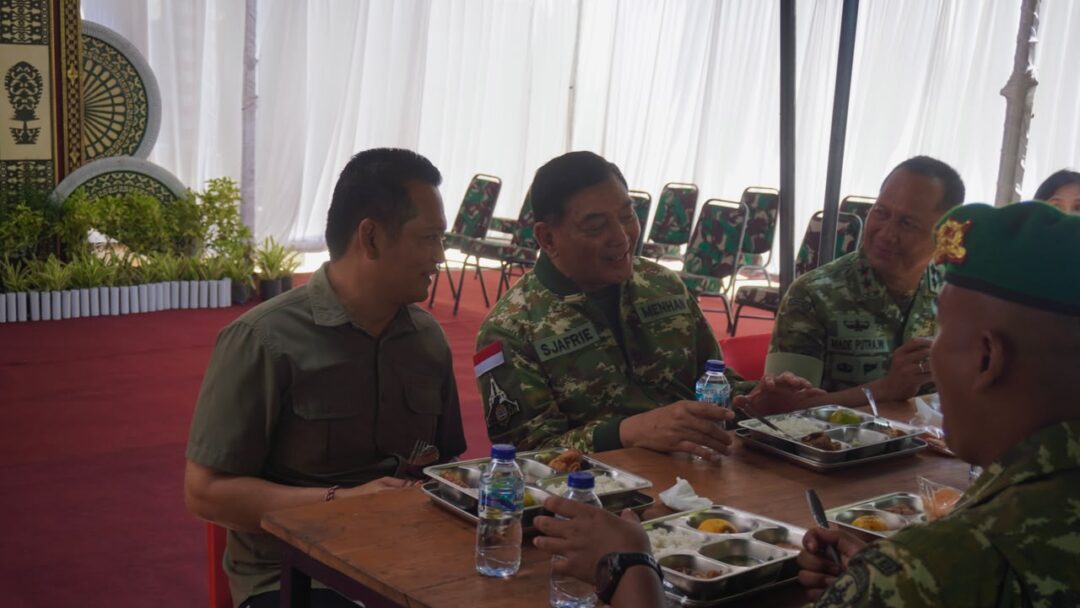 Menhan Dan Bupati Jembrana Santap Siang Bersama, Bakar Semangat Prajurit TNI