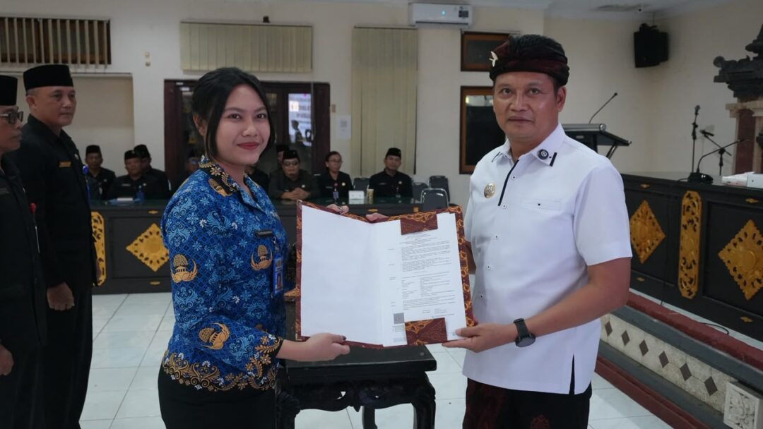 Bupati Kembang Lantik Pejabat Baru: Tekankan Ekonomi Lokal Dan Soliditas ASN